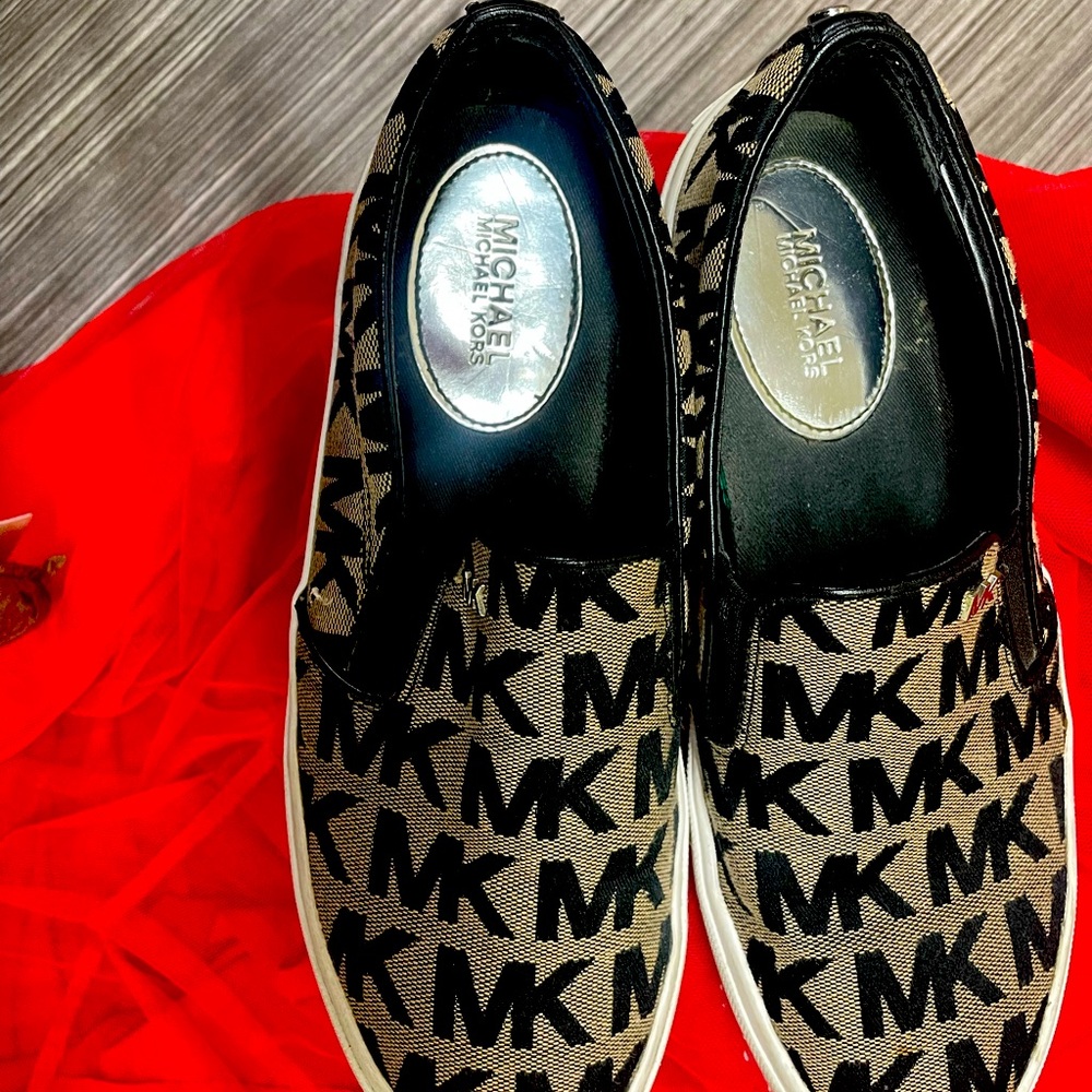 Michael Kor slip on shoe
